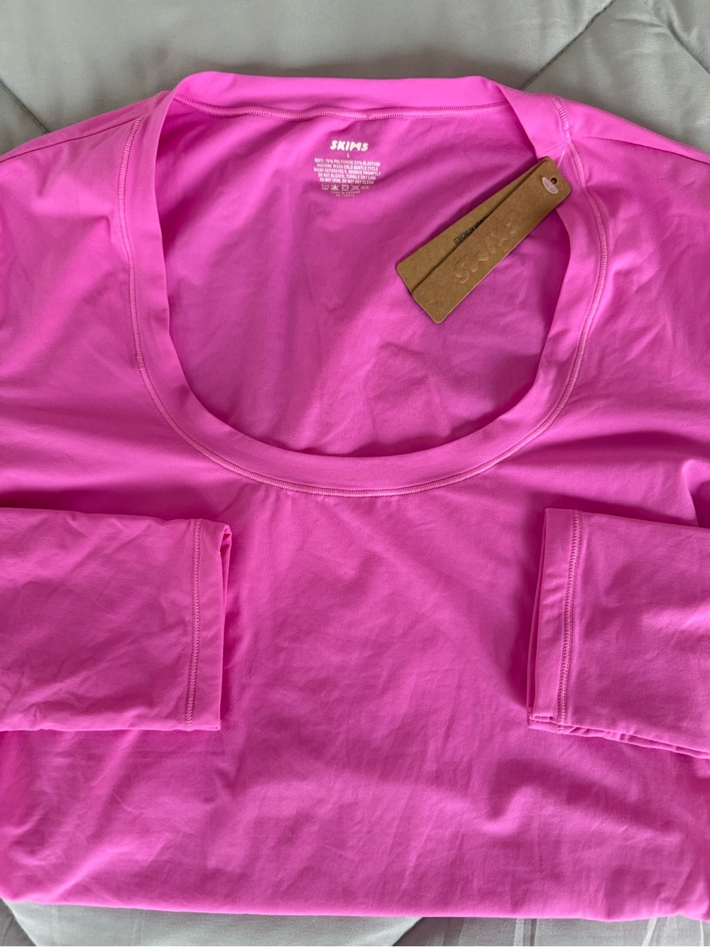 SKIMS Scoop Neck Long Sleeve Top - Bright Pink